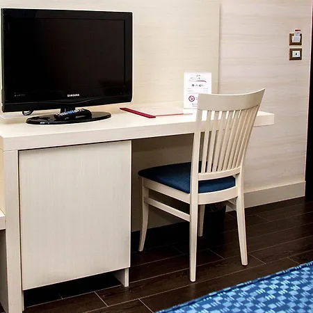 מלון Palazzo Giancola 3*