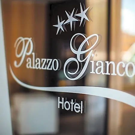 Palazzo Giancola 3* サン・セヴェーロ