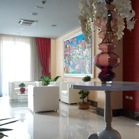 Palazzo Giancola 3* סן סברו