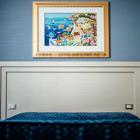 Palazzo Giancola מלון 3*